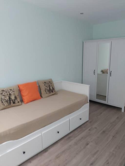 Modern Flat At Garbinet With Wifi Apartment Alicante Bagian luar foto