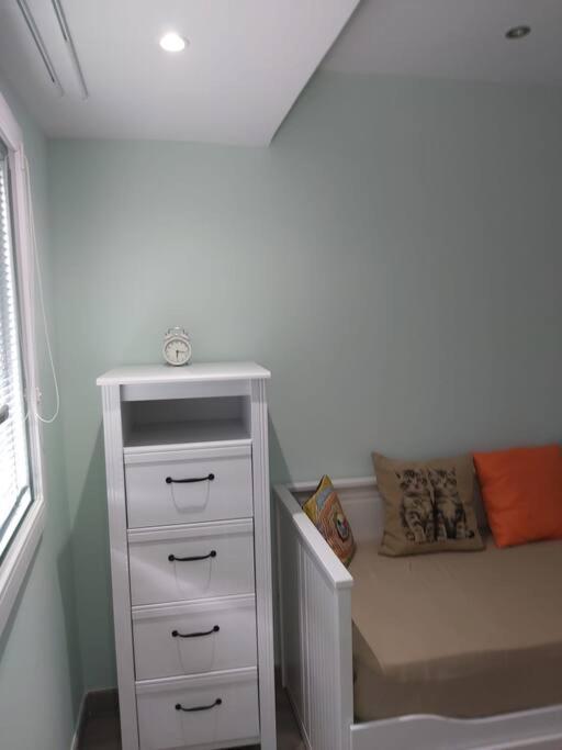 Modern Flat At Garbinet With Wifi Apartment Alicante Bagian luar foto