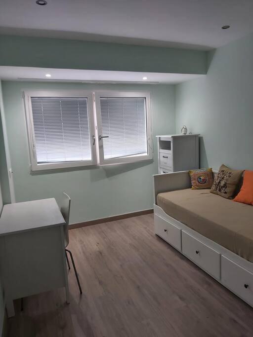 Modern Flat At Garbinet With Wifi Apartment Alicante Bagian luar foto